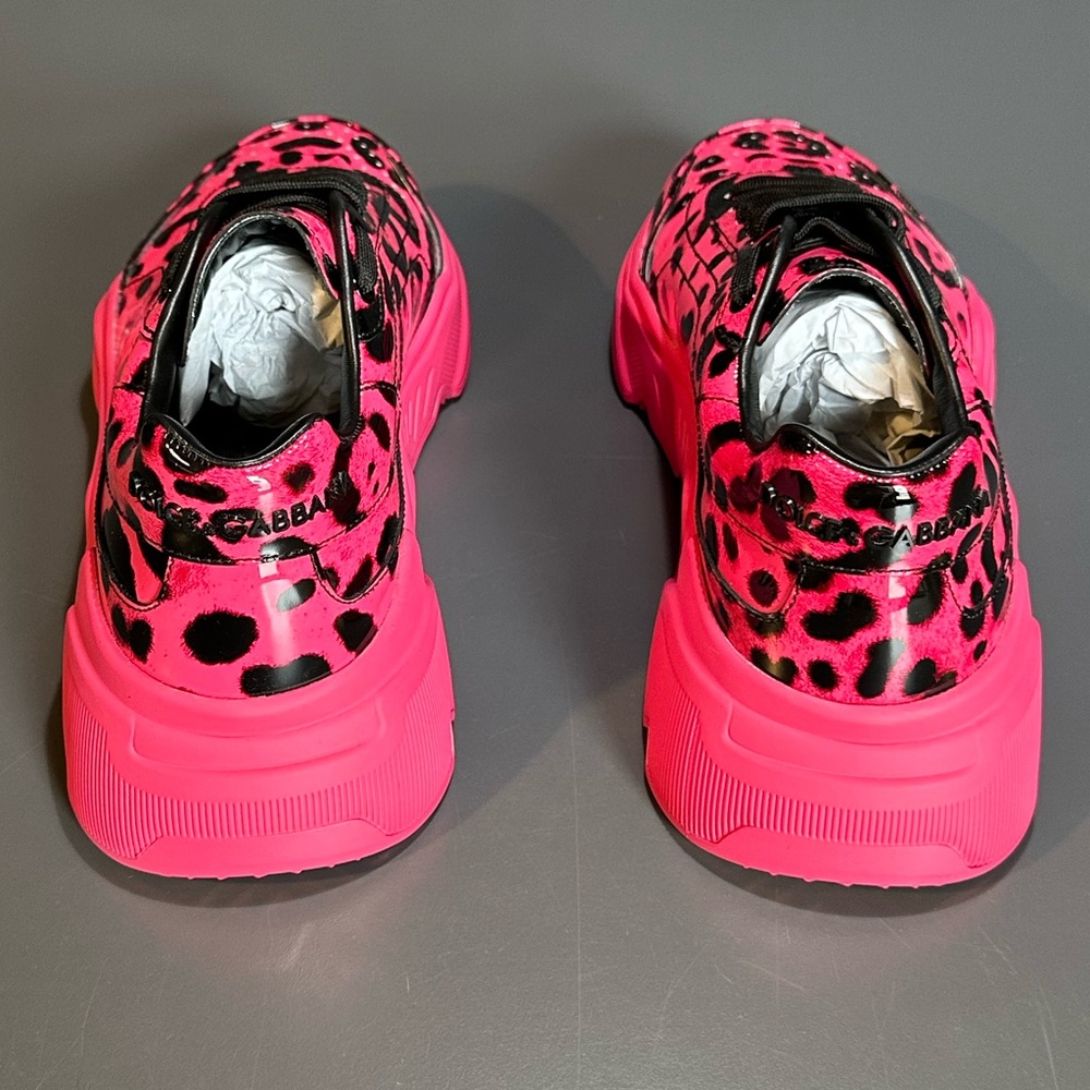 Dolce & Gabbana Daymaster Low-top Sneakers in Rare Patent Magenta Leopard Print - Picture 5 of 8